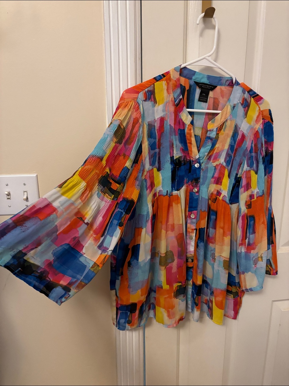 Multicolor Abstract Button-Front Women's Top - Picture 3 of 6